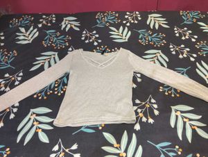 Sparkly V-Neck Long Sleeve Top