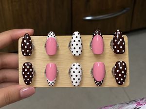 Set of 2 PRESS-ON NAILS