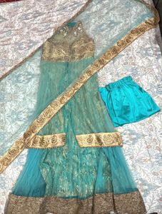Stunning Teal &amp; Gold ethnic gown Set