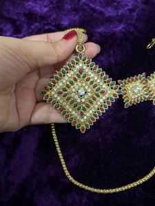 Exquisite Kundan Necklace and Earring Set