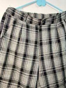 Plaid Cropped Pants