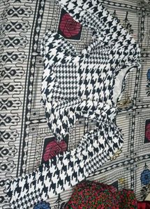 Chic Houndstooth One-Shoulder Top