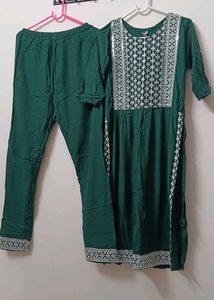 Green Kurti And Straight Pant