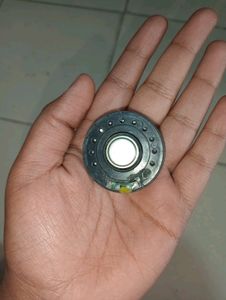 FREE 2 Speakers
