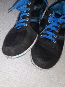 Women Action Shoes 10.2Inches ...Size 6.5