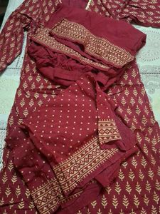 Maroon &amp; Gold Leaf Print  cotton Kurta set