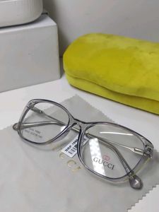Gucci Eyeglasses - Clear Lenses