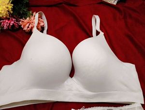 H&amp;M White Push-up Bra set