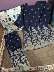 Elegant Navy Blue Embroidered Kurta Set
