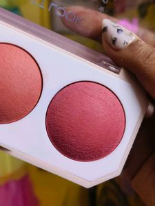 Matt Look Feel the Blush Palette