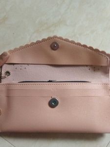 clutch purse