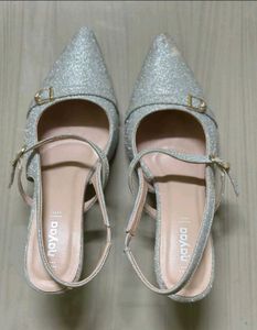 Sparkling Silver Pointed Toe Heels