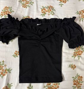 Chic Black Off-Shoulder Puff Sleeve Top