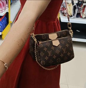 Louis Vuitton Monogram Multi-Pochette