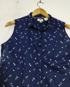Levi's Navy Blue Floral Printed Sleeveless Top