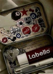 Altoid wallets!