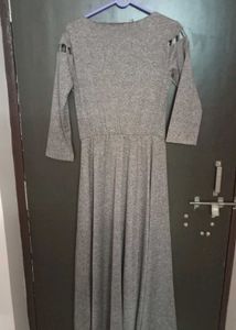 Stylish Maxi Dress with Cut-out Neckline
