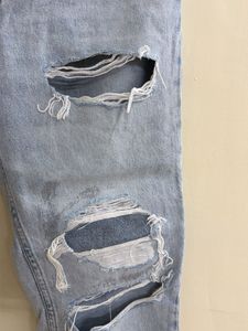 Trendy Ripped Light Wash Jeans