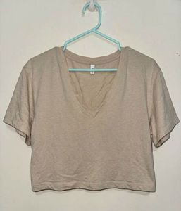 H&amp;M Beige V-Neck Cropped T-Shirt