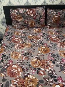 Floral Print Bedsheet Set