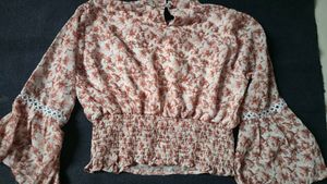 Chic Floral Print Blouse