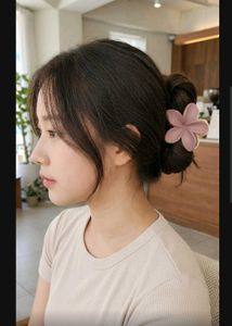 Cute Flower Hair Claw clips
