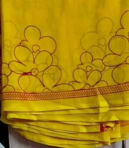 Floral Print Saree with sitchted blouse