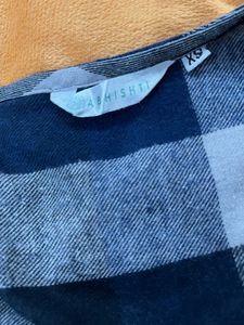 Checks Woolen Shrug