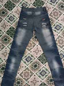 Stylish Ripped Jeans