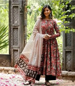 Cotton mulmul Floral Suits 🌻