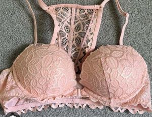 Pink Lace Push-Up Bra