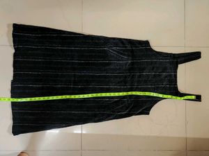 Stylish Black Striped Sleeveless