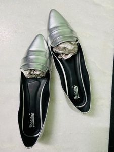 Silver Toned Solid Ballerinas