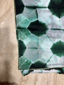 Stylish Tie-Dye Saree