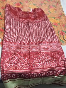 Red kaftani