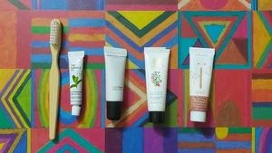 Assorted Beauty & Oral Care Items