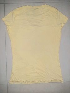 💎 Authentic Calvin Klein Jeans XS V-Neck Tee