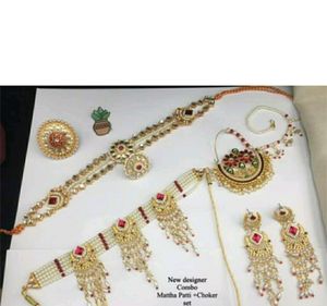 Famous Jewellery Set
