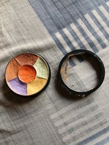 Multi-Color Concealer Palette