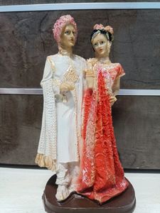Beautiful Wedding Couple Showpiece