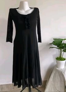 Elegant Black Midi Dress