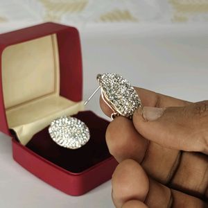 Diamond Studs Amazing New Pc