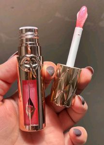 Charlotte Tilbury big Lip Plumgasm