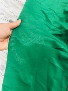 Chic Green High-Waisted Trousers