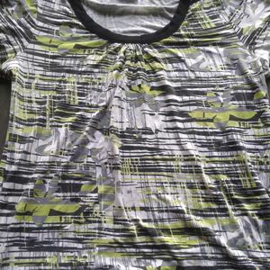Stylish Abstract Print T-Shirt