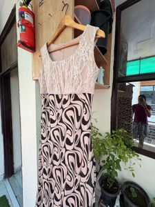 Stylish Maxi Dress with Lace Top