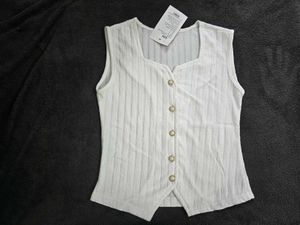 White Sleeveless Square Neck Button-Up Top bust36