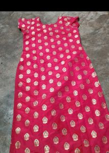 Beautiful Pink Kurta with Gold Print
