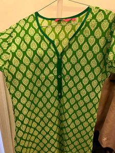 Green Printed Kurta M