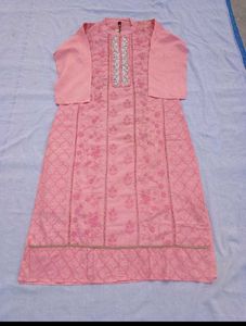Elegant Pink Embroidered Kurta Set